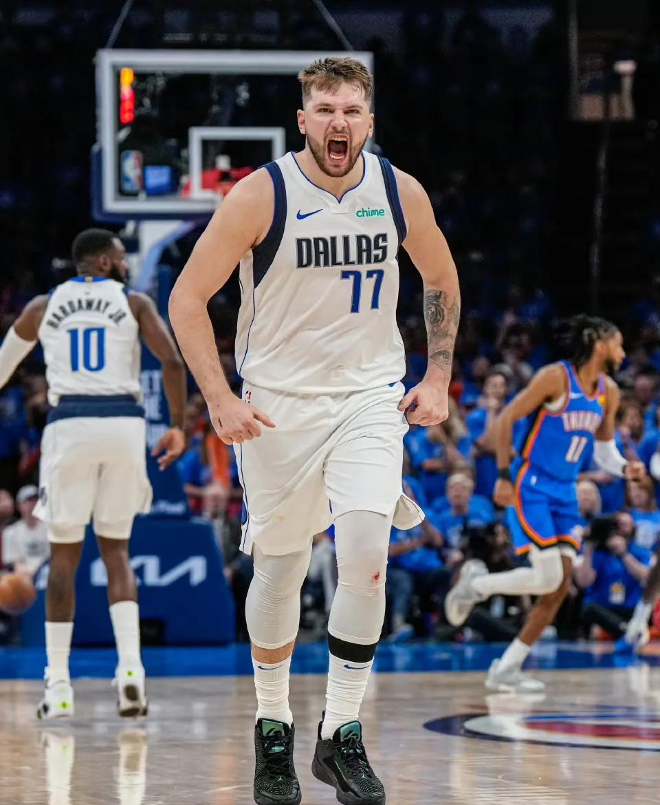 东契奇意外战胜独行侠,出色发挥引爆全场!