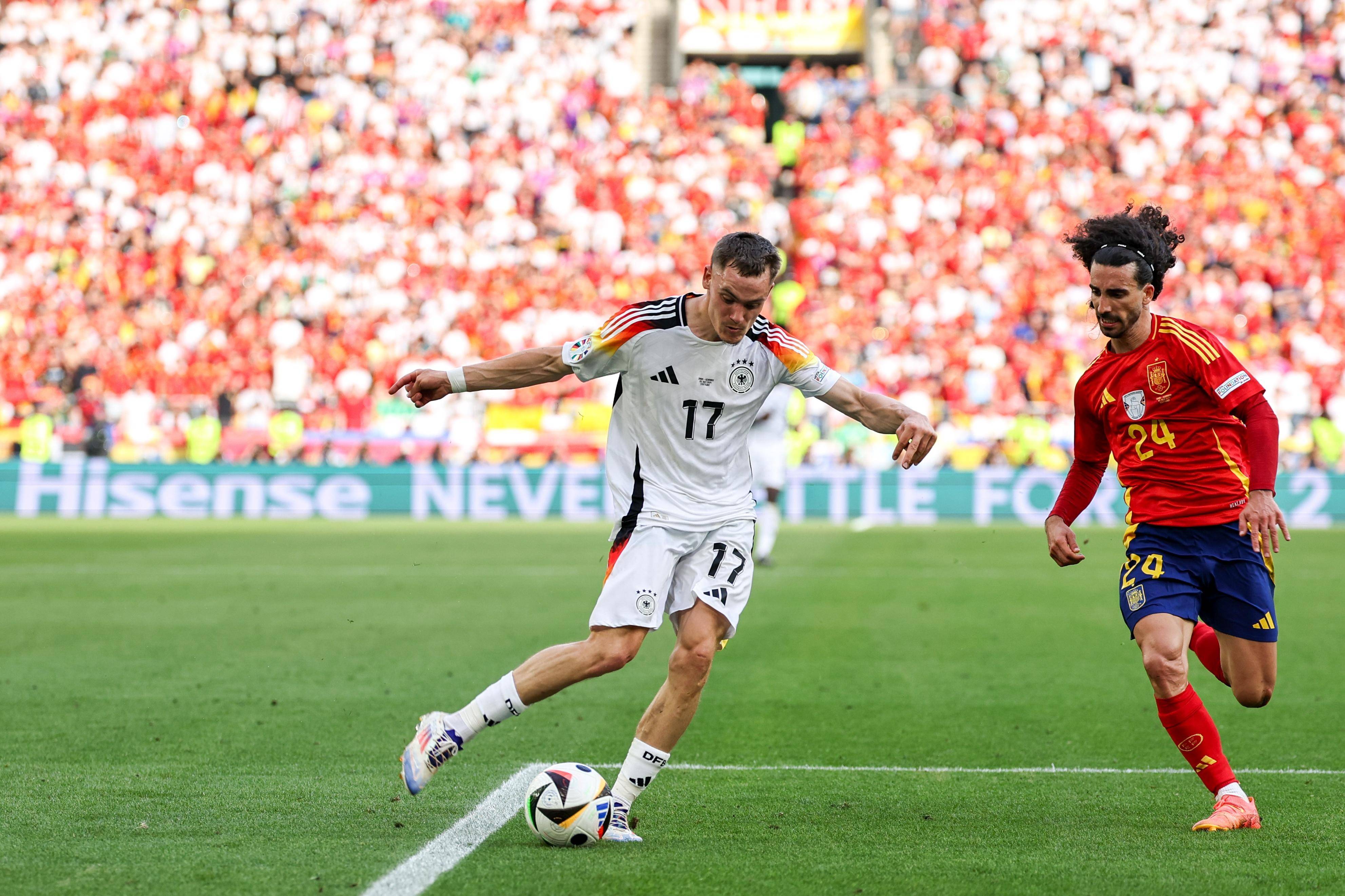 九游体育-C罗官方宣布持续失利新规，法国队引发争议！比赛高潮迭起-九游体育