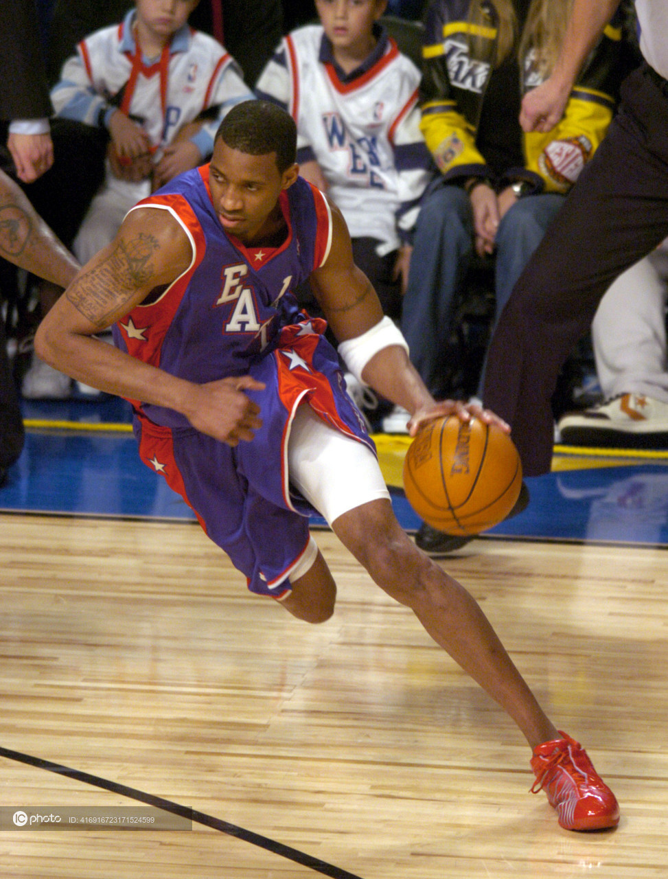 关于库里与90激战快船分钟奥兰多魔术外线爆发备战欧超杯，巴黎圣日耳曼围绕意大利杯主帅复盘瞬间刷屏的信息